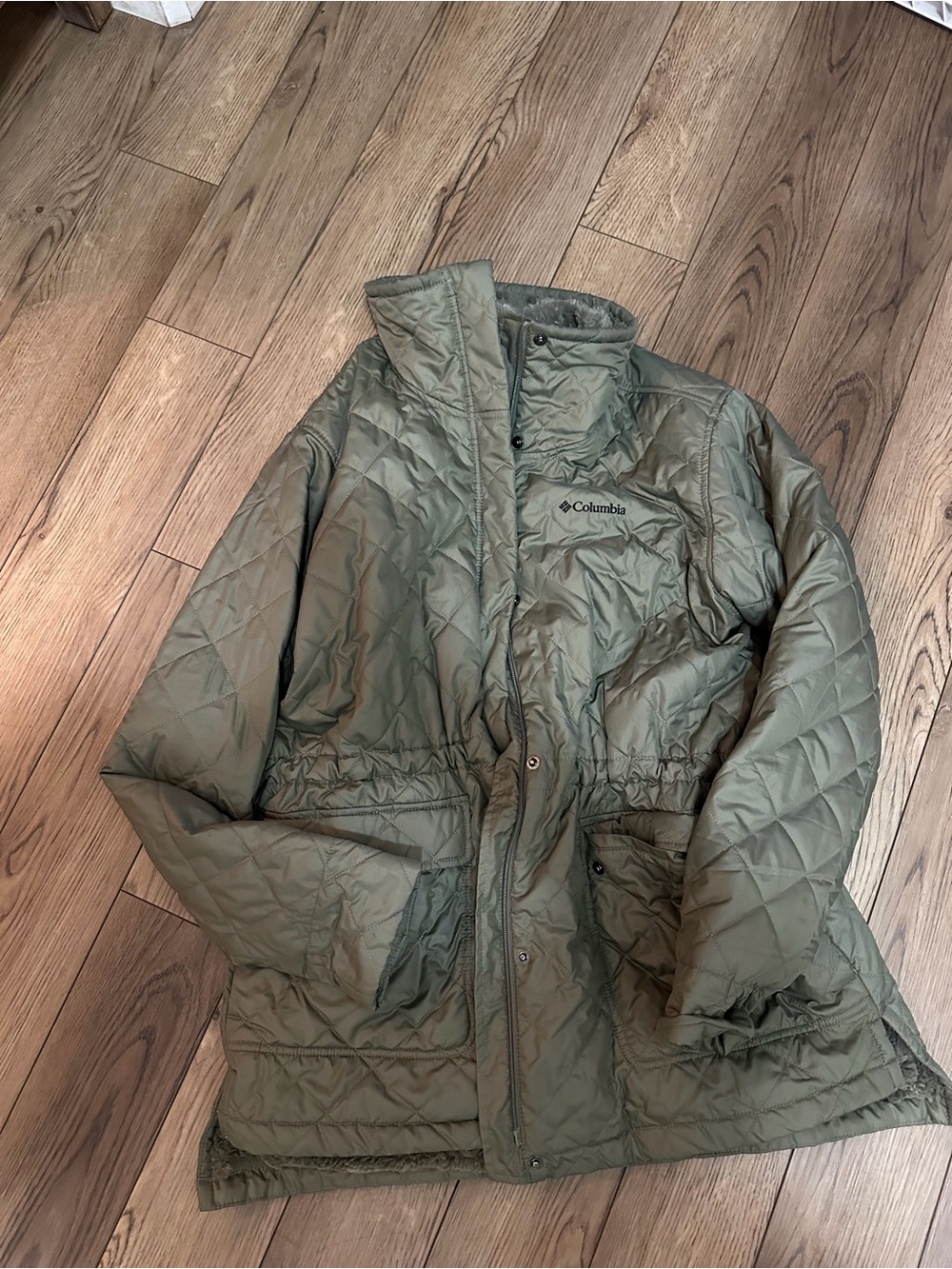 Columbia Women's Olive Green Quilted Puffer Jacket